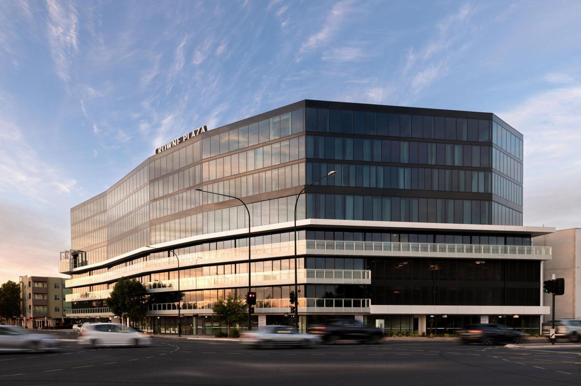Crowne Plaza Adelaide Mawson Lakes By Ihg Exterior photo