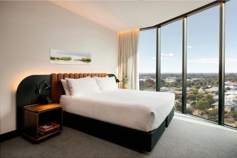 Crowne Plaza Adelaide Mawson Lakes By Ihg Exterior photo