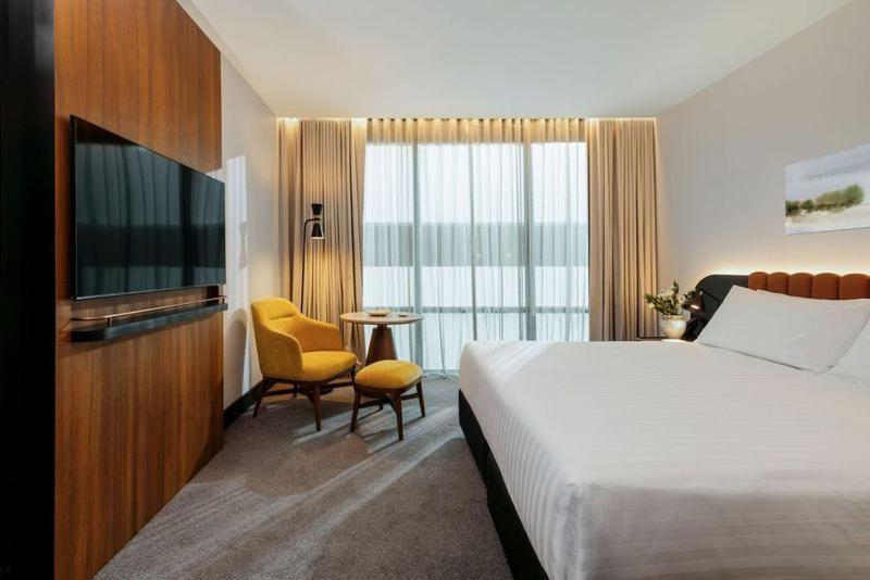 Crowne Plaza Adelaide Mawson Lakes By Ihg Exterior photo