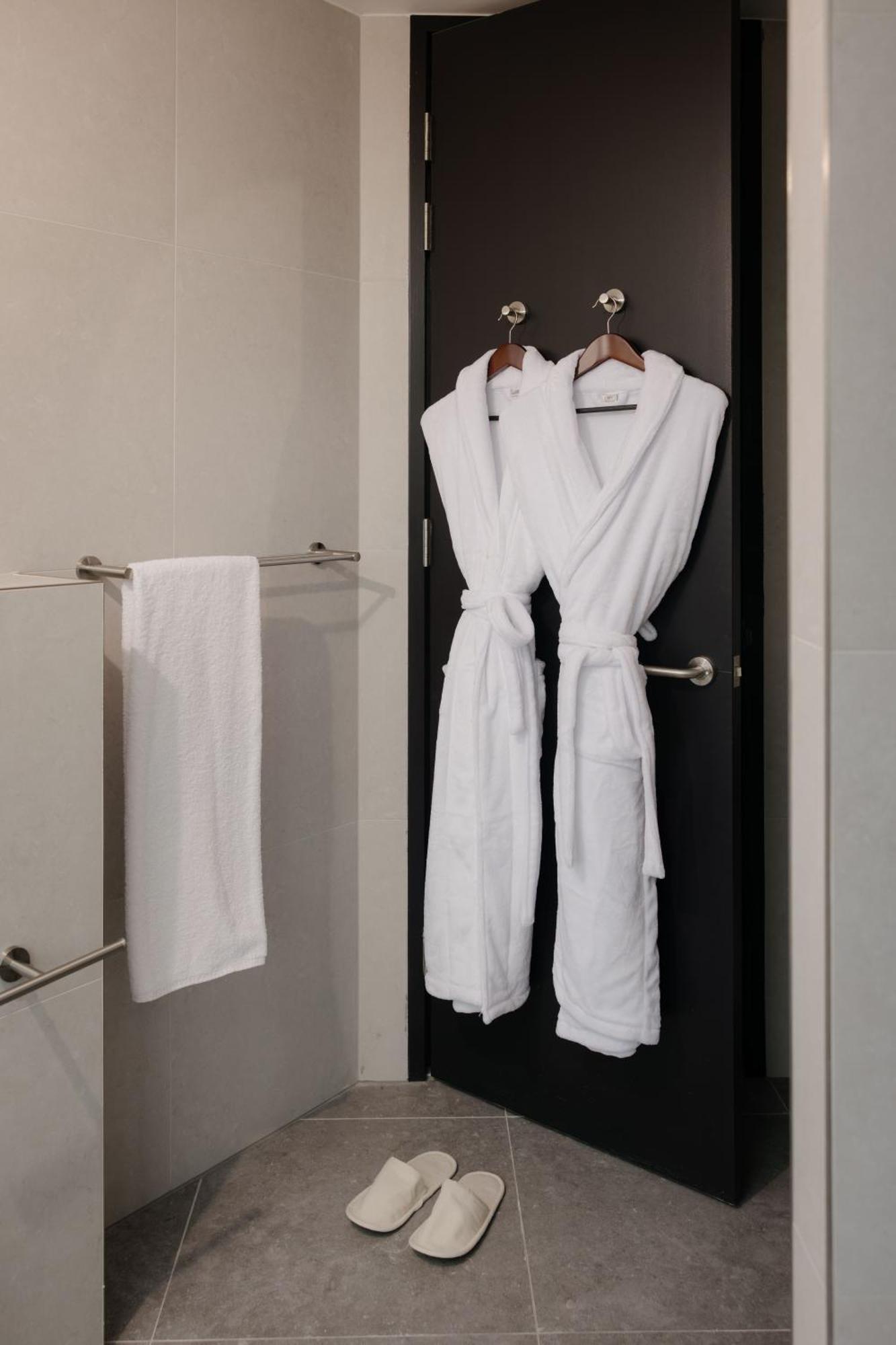 Crowne Plaza Adelaide Mawson Lakes By Ihg Exterior photo